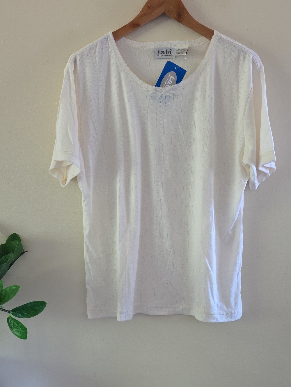 Vintage BNWT Tabi INTERNATIONAL Cotton Blend Pointelle Tee - Ivory XL
